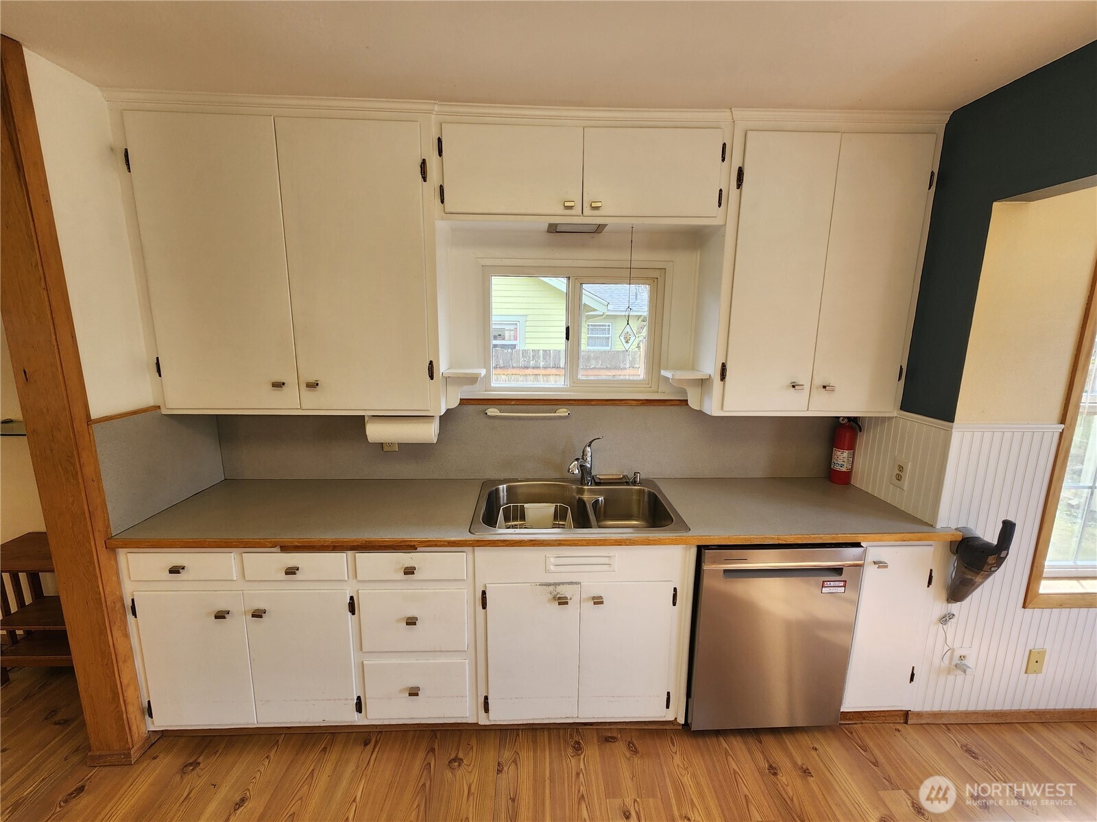 114 W 9 TH , Port Angeles, WA 98362