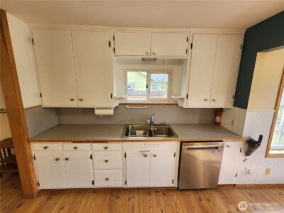 114 W 9 TH , Port Angeles, WA 98362 - Photo 11