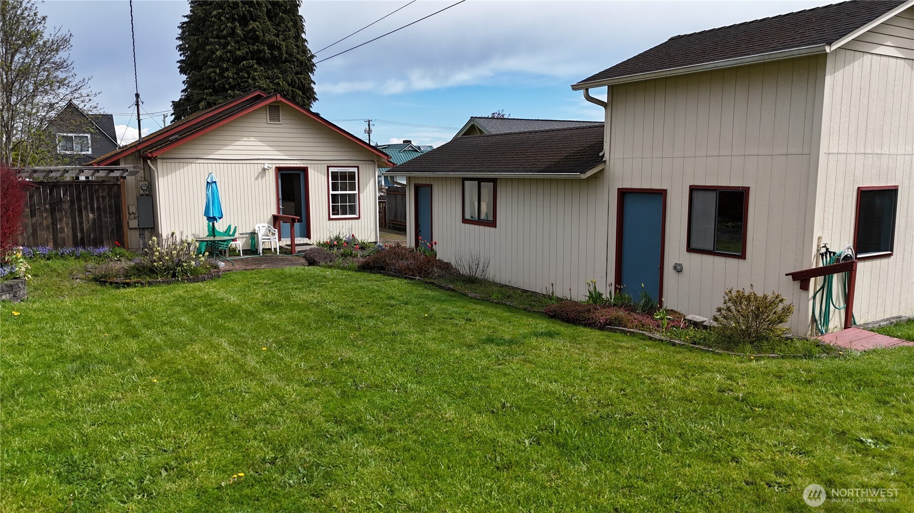 114 W 9 TH , Port Angeles, WA 98362