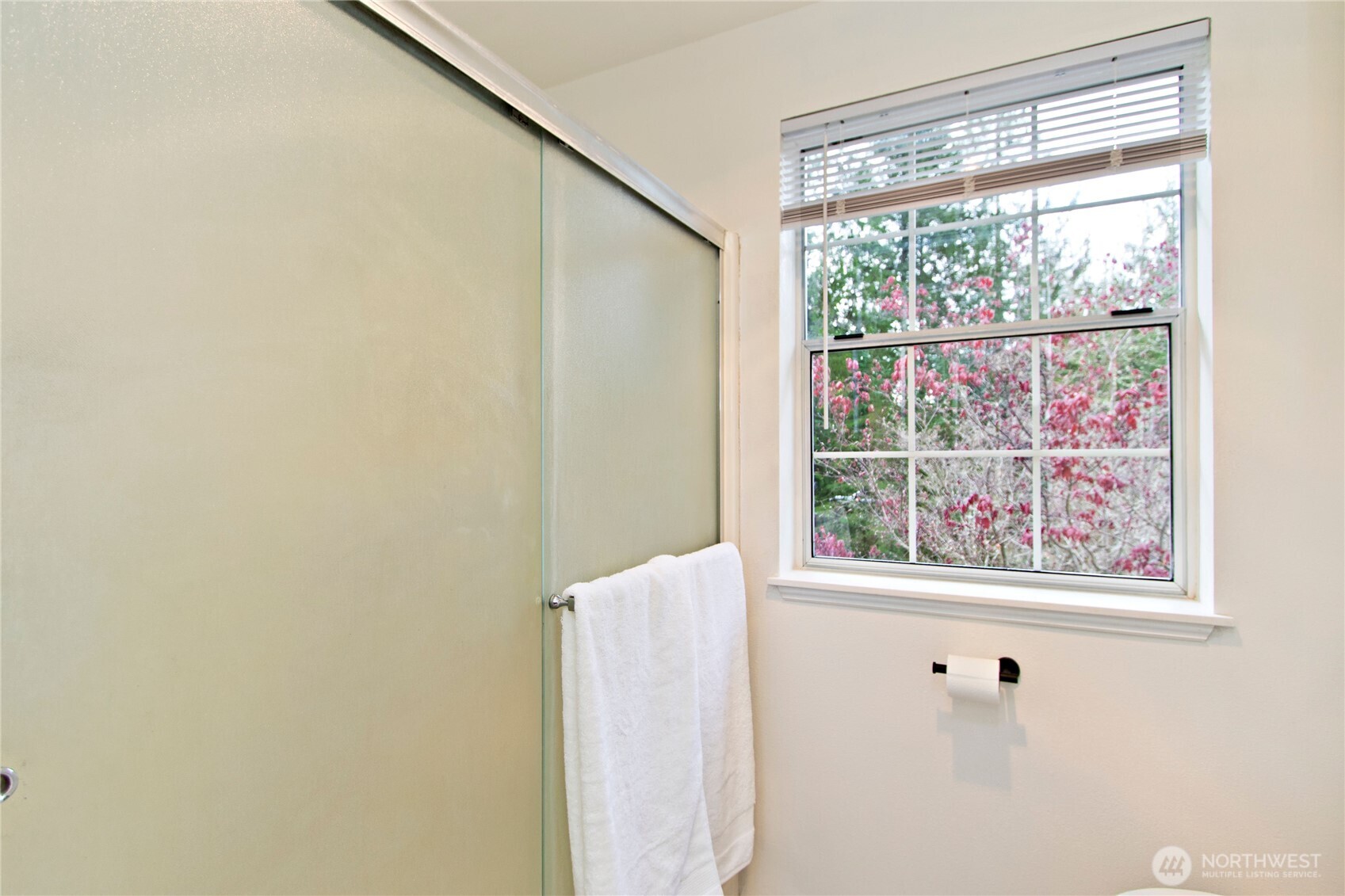 23811 SE 374th Street , Enumclaw, WA 98022