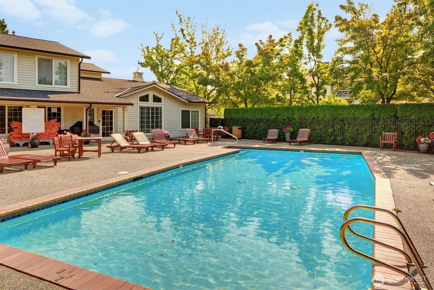 12404 E Gibson Road #B-304, Everett, WA 98204