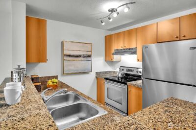 12404 E Gibson Road #B-304, Everett, WA 98204 - Photo 10
