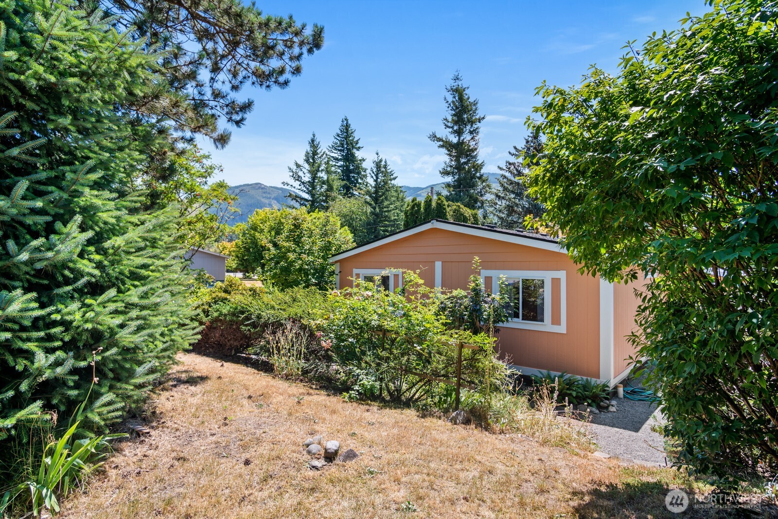 327 Orchard Avenue , Gold Bar, WA 98251
