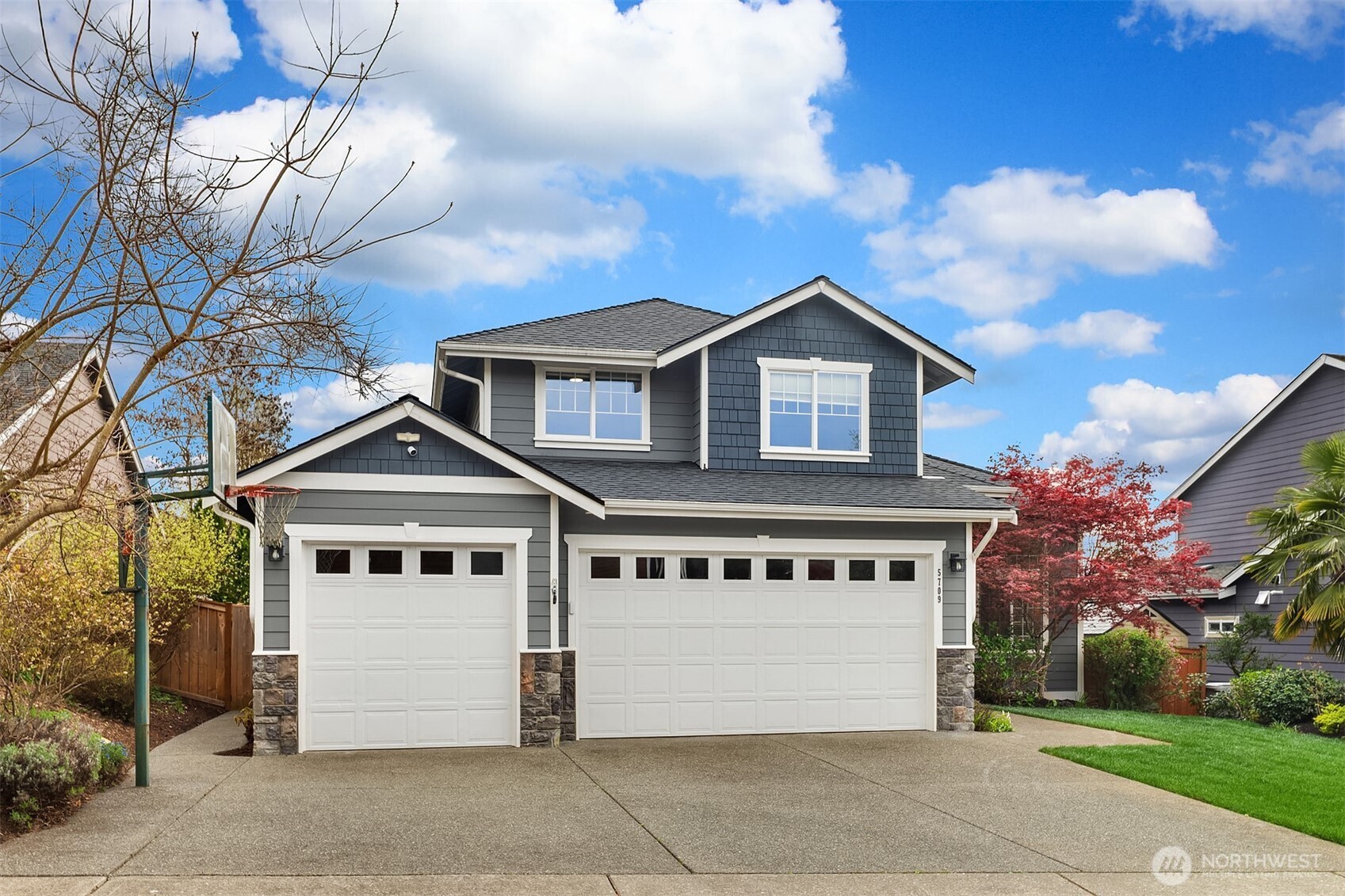 5709 NE 3rd Place , Renton, WA 98059