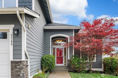 5709 NE 3rd Place , Renton, WA 98059 - Photo 2