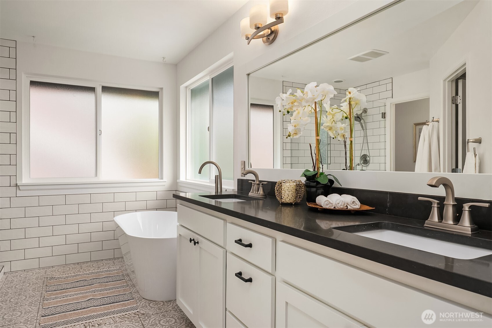 5709 NE 3rd Place , Renton, WA 98059