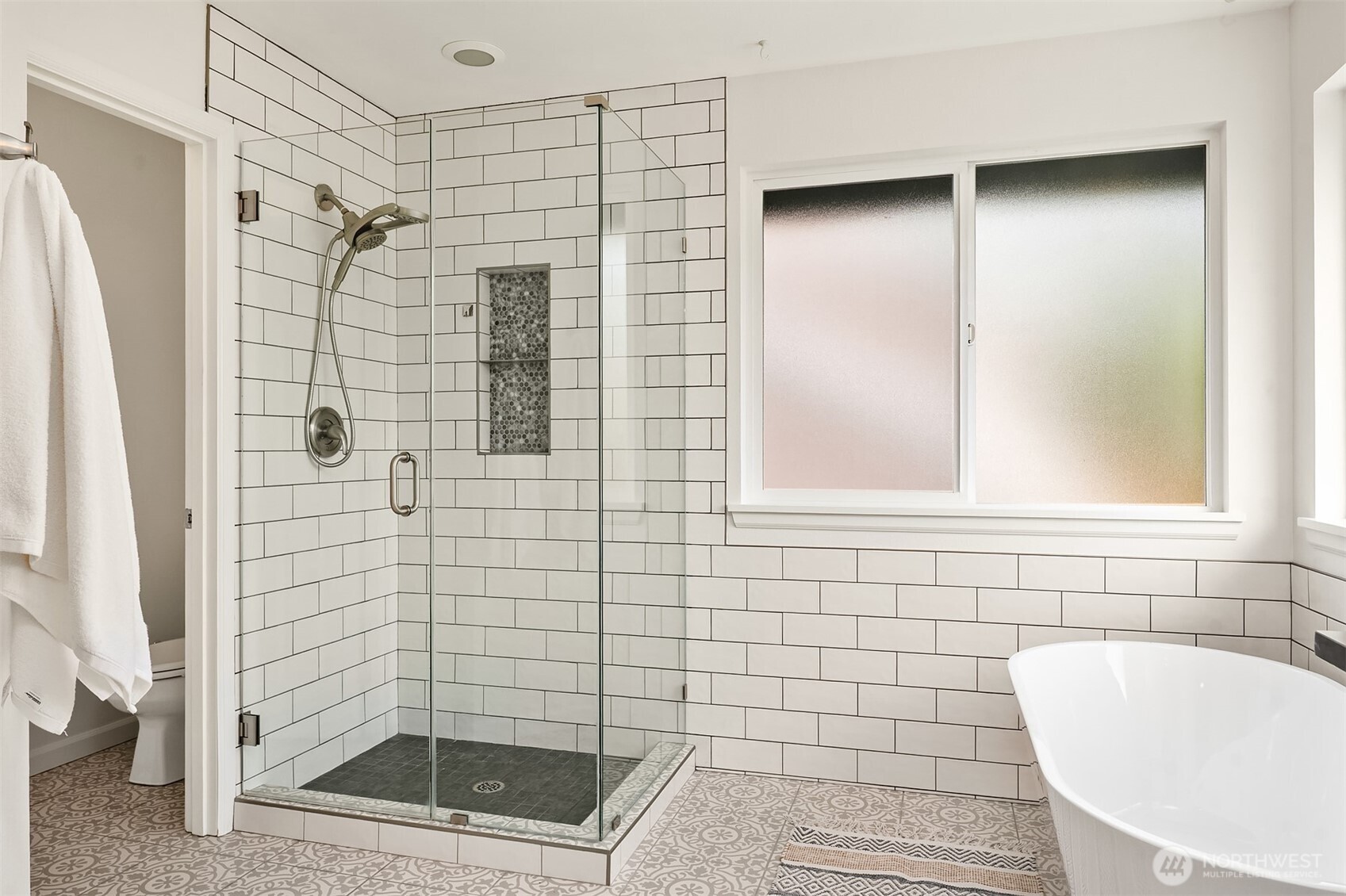 5709 NE 3rd Place , Renton, WA 98059