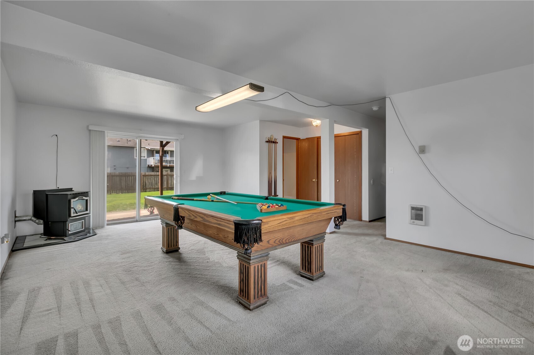 115 3rd Avenue NW, Pacific, WA 98047