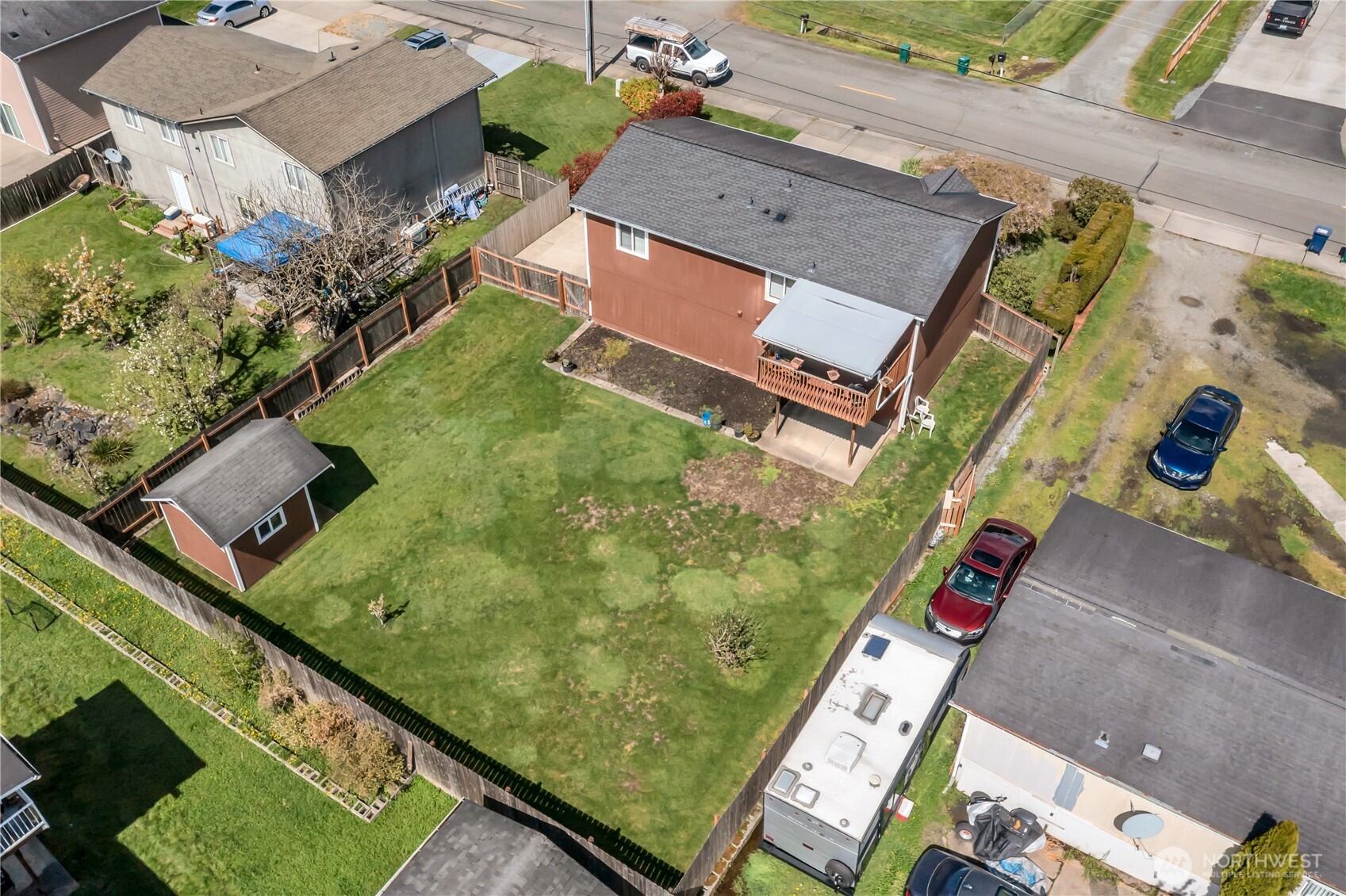 115 3rd Avenue NW, Pacific, WA 98047