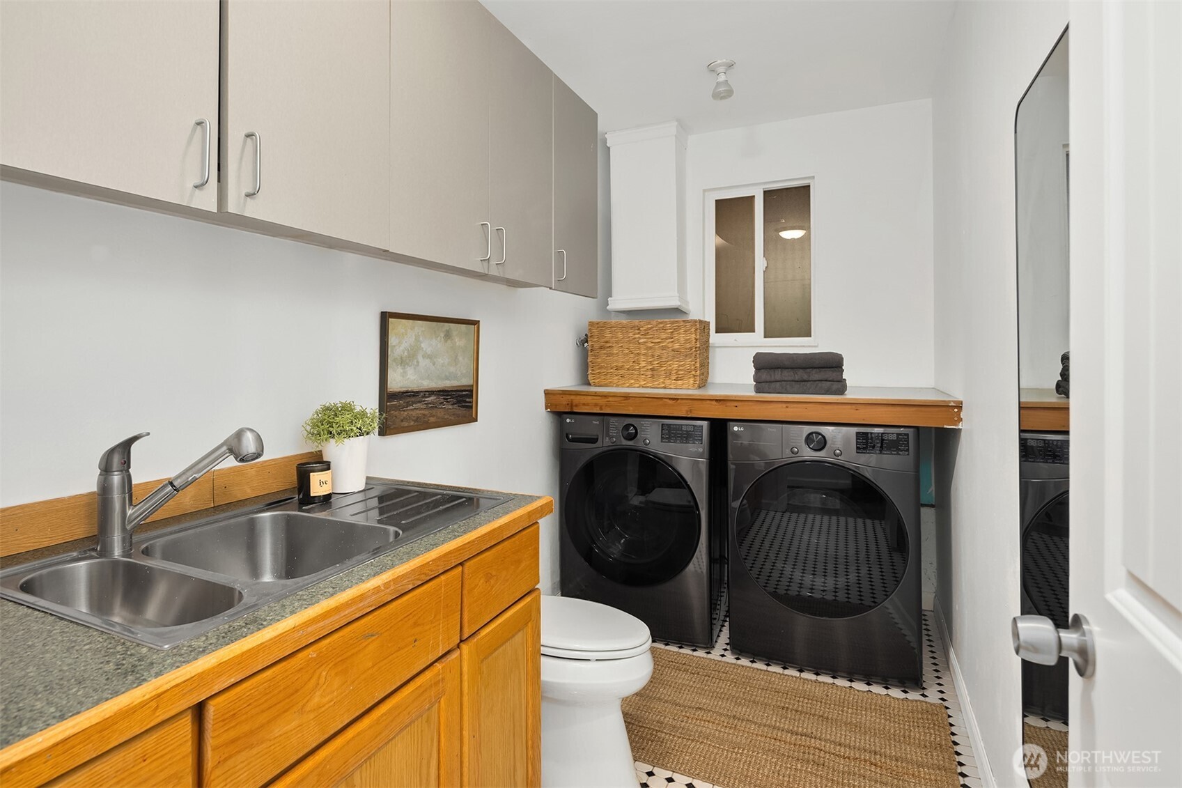 23705 7th Avenue W, Bothell, WA 98021