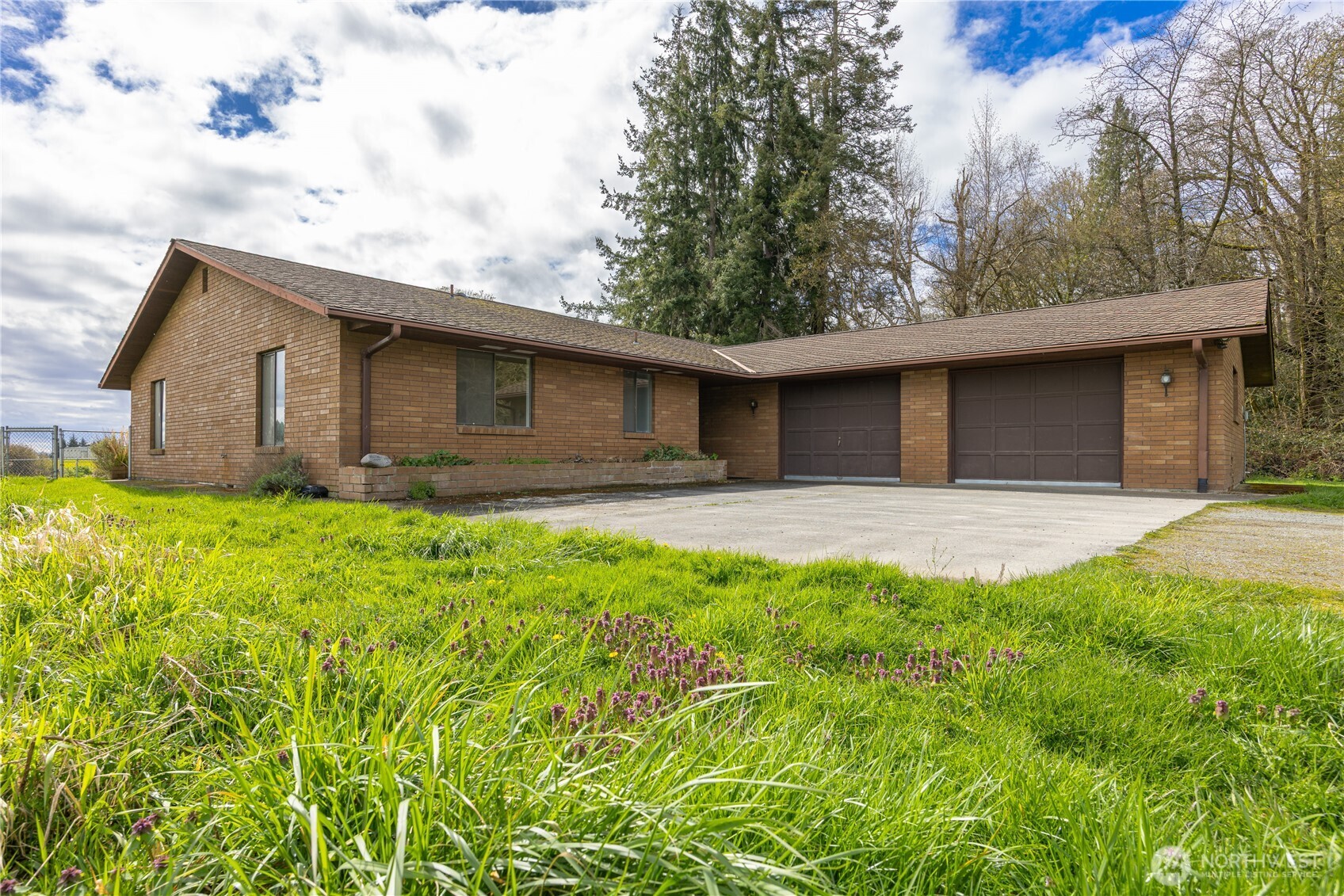 19188 Holmstrom Road , Mount Vernon, WA 98273