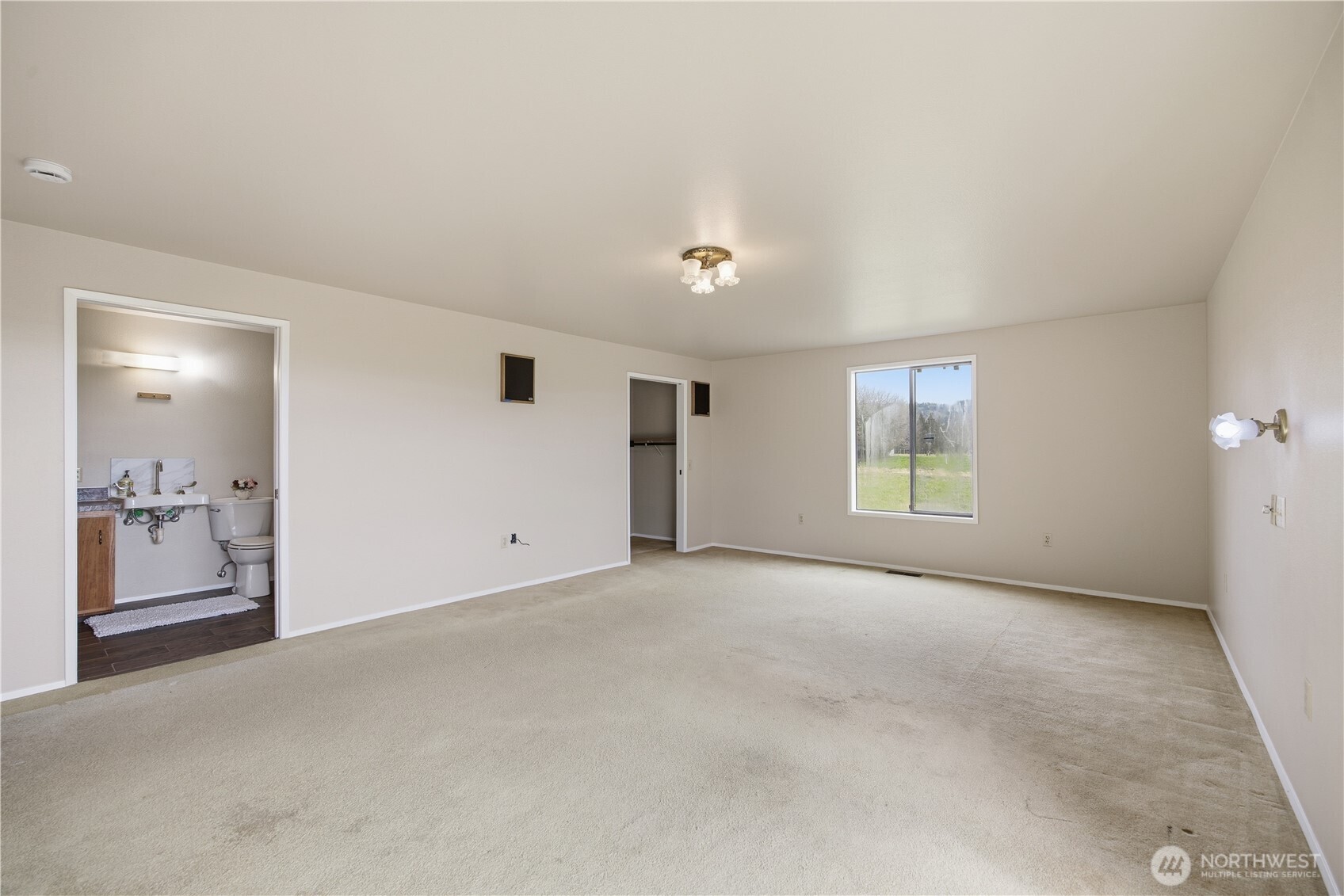 19188 Holmstrom Road , Mount Vernon, WA 98273
