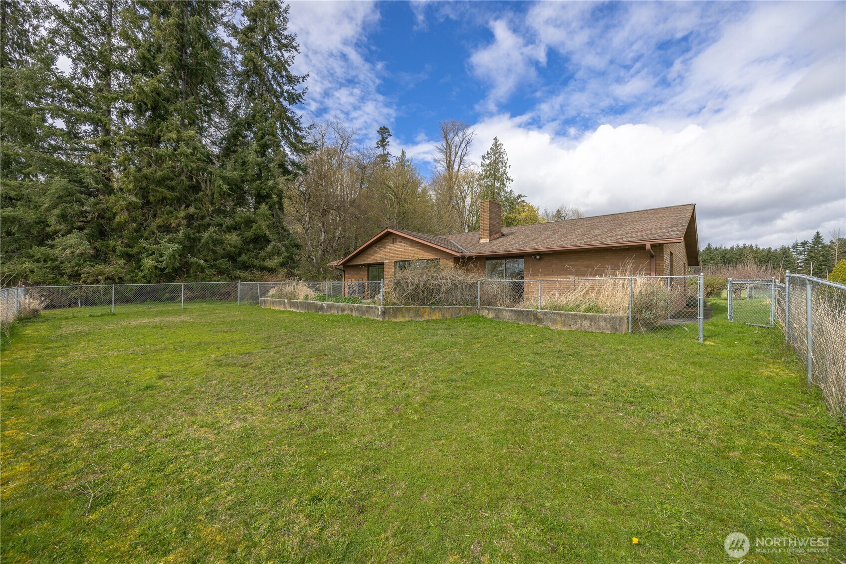 19188 Holmstrom Road , Mount Vernon, WA 98273