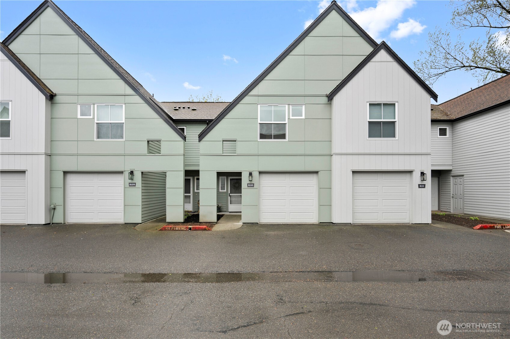 6615 S 239th Place #R110, Kent, WA 98032