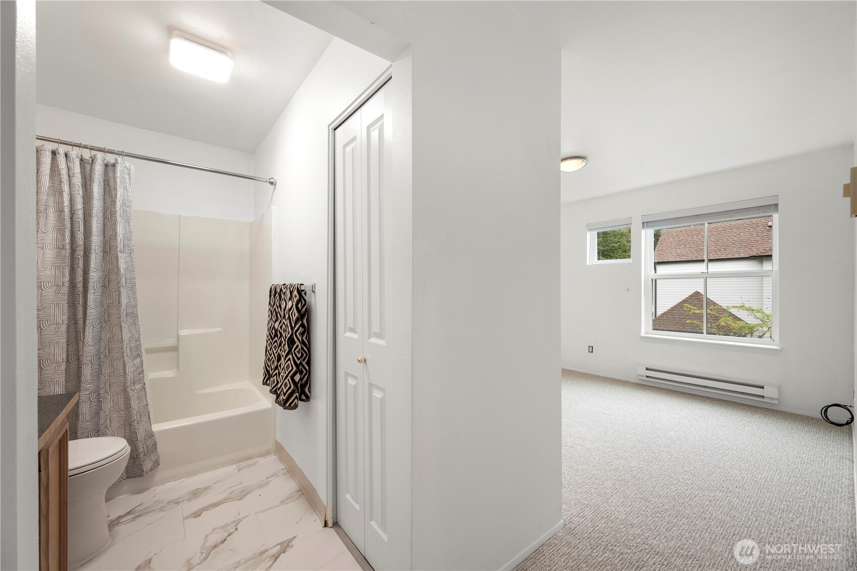 6615 S 239th Place #R110, Kent, WA 98032