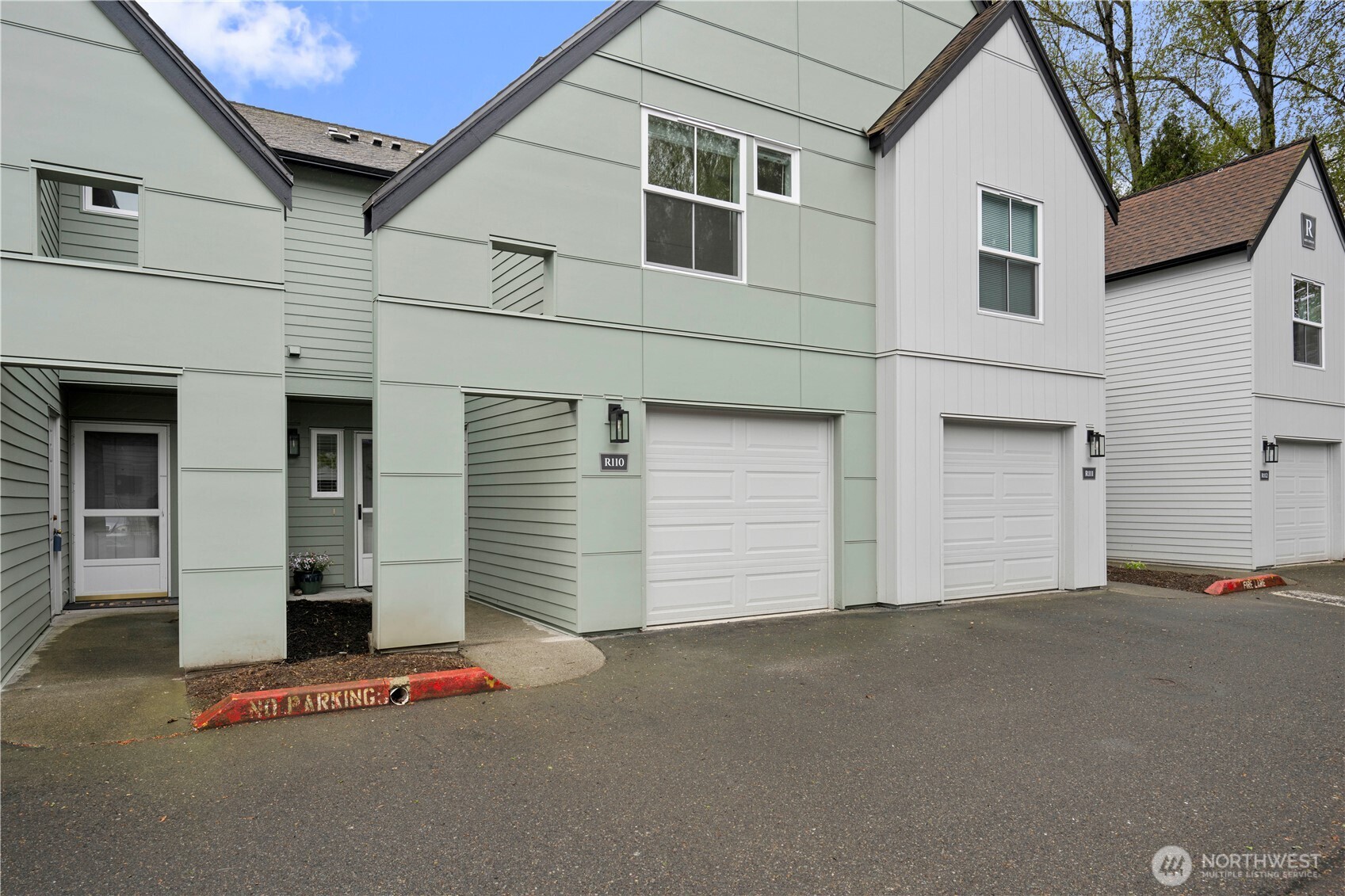6615 S 239th Place #R110, Kent, WA 98032