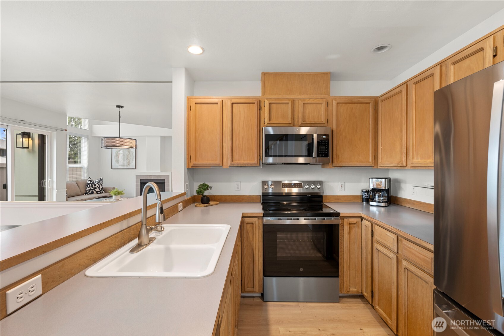 6615 S 239th Place #R110, Kent, WA 98032
