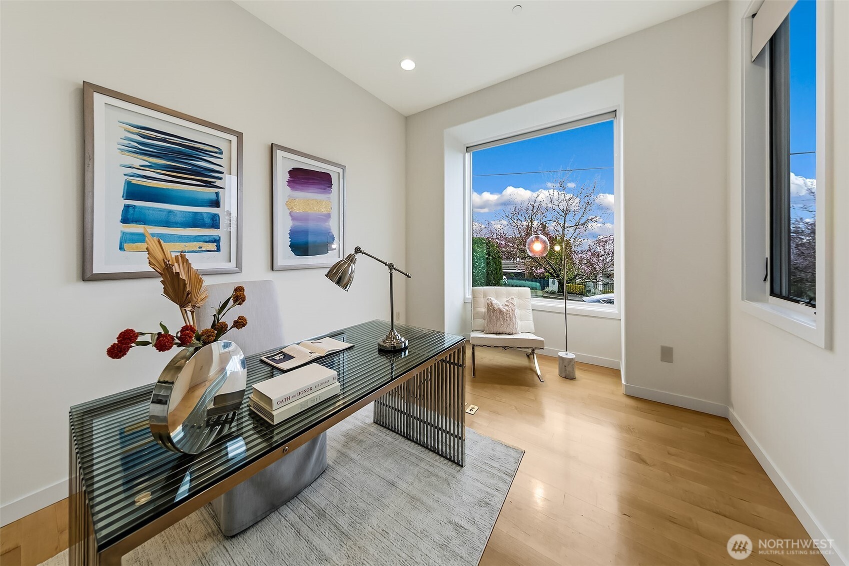526 14th Avenue W, Kirkland, WA 98033