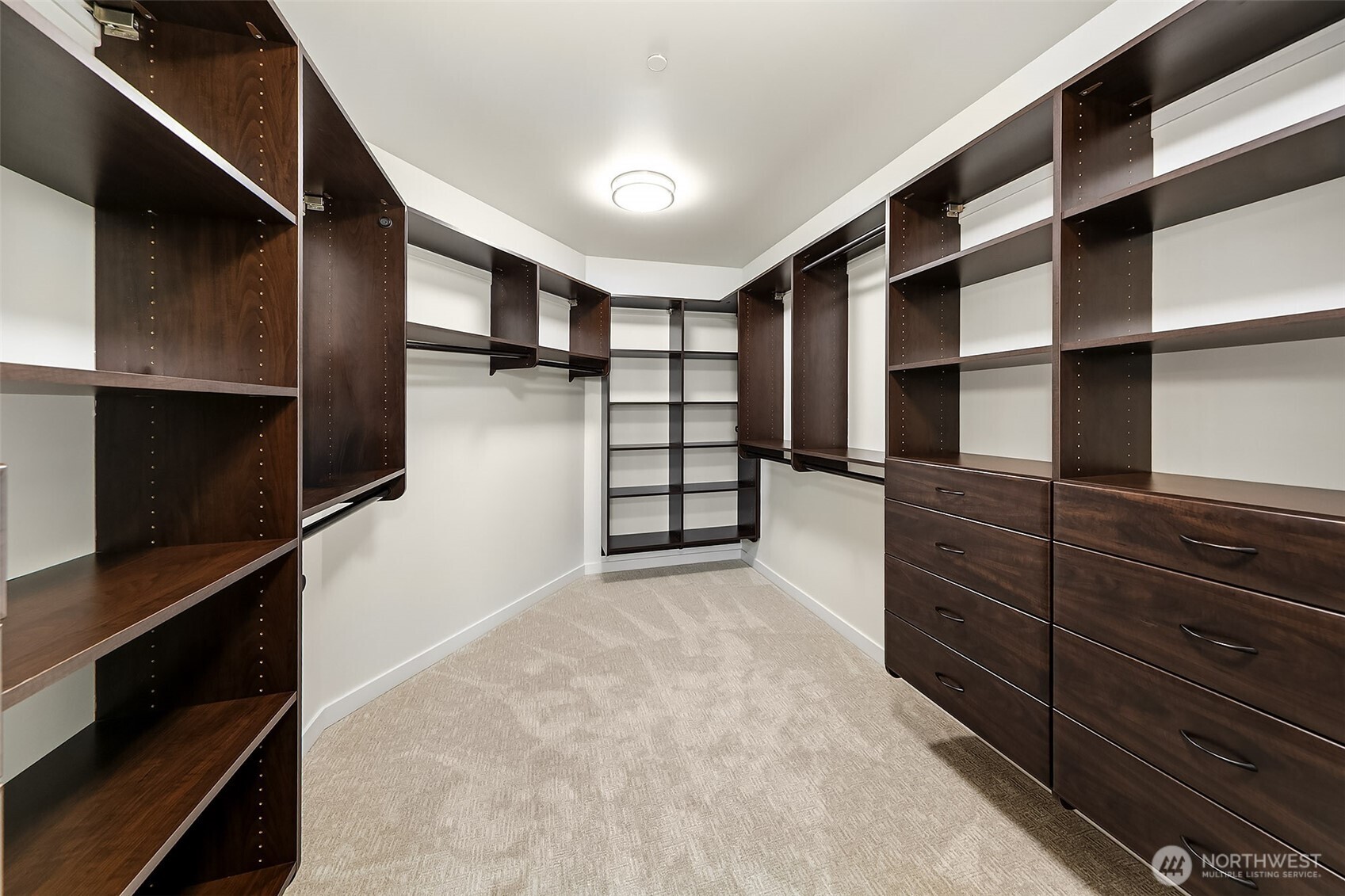 526 14th Avenue W, Kirkland, WA 98033