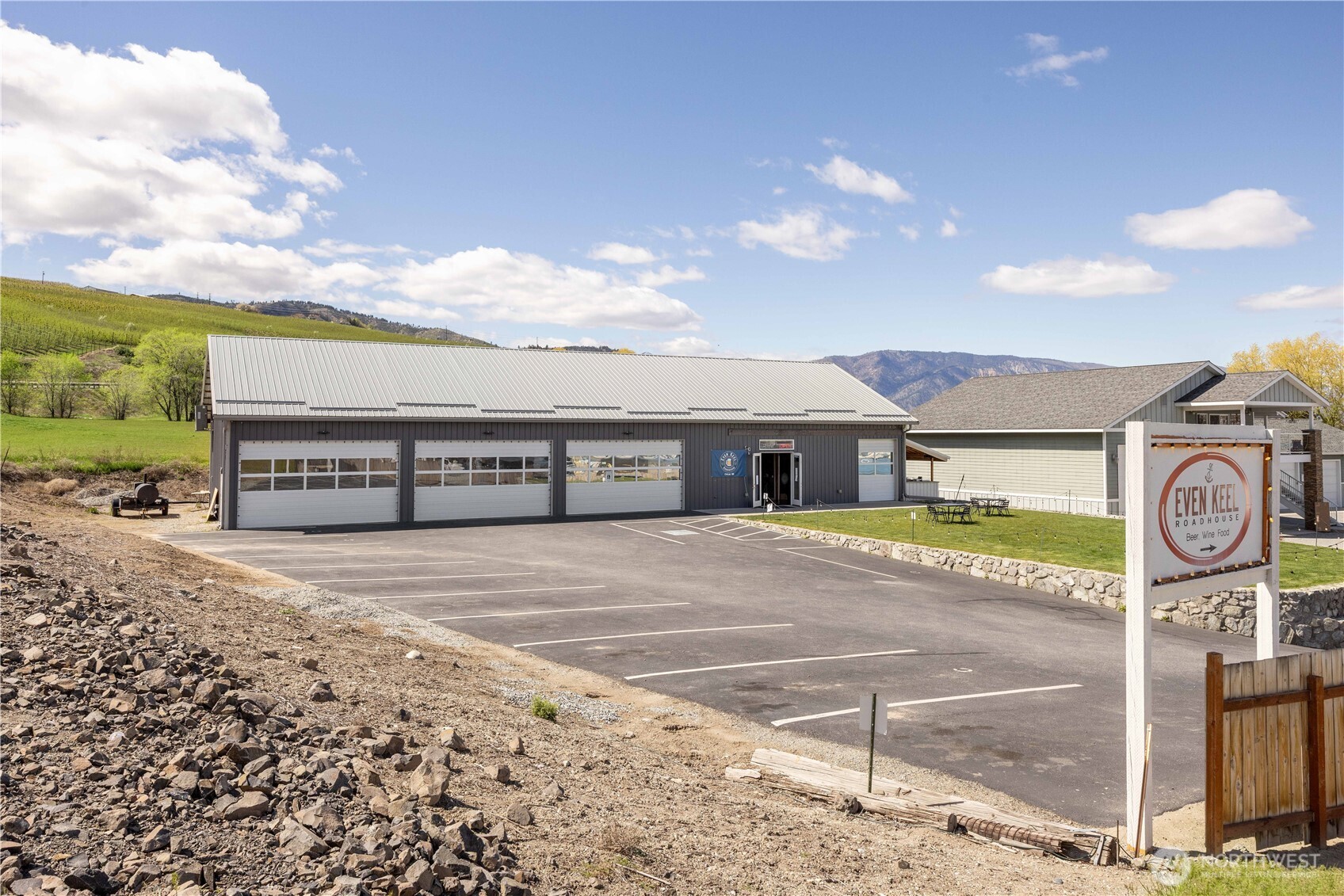 90 Lees Place , Chelan, WA 98816