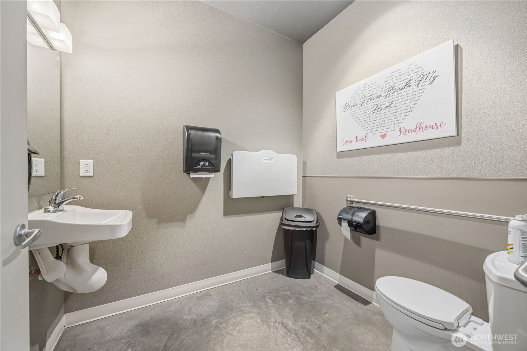 90 Lees Place , Chelan, WA 98816