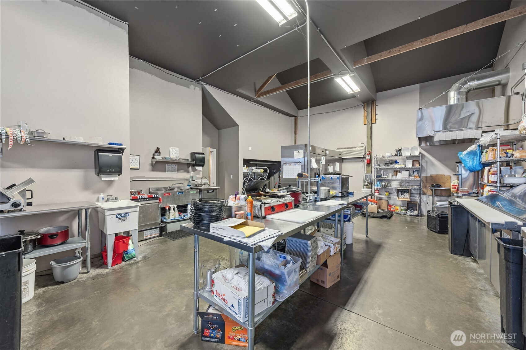 90 Lees Place , Chelan, WA 98816