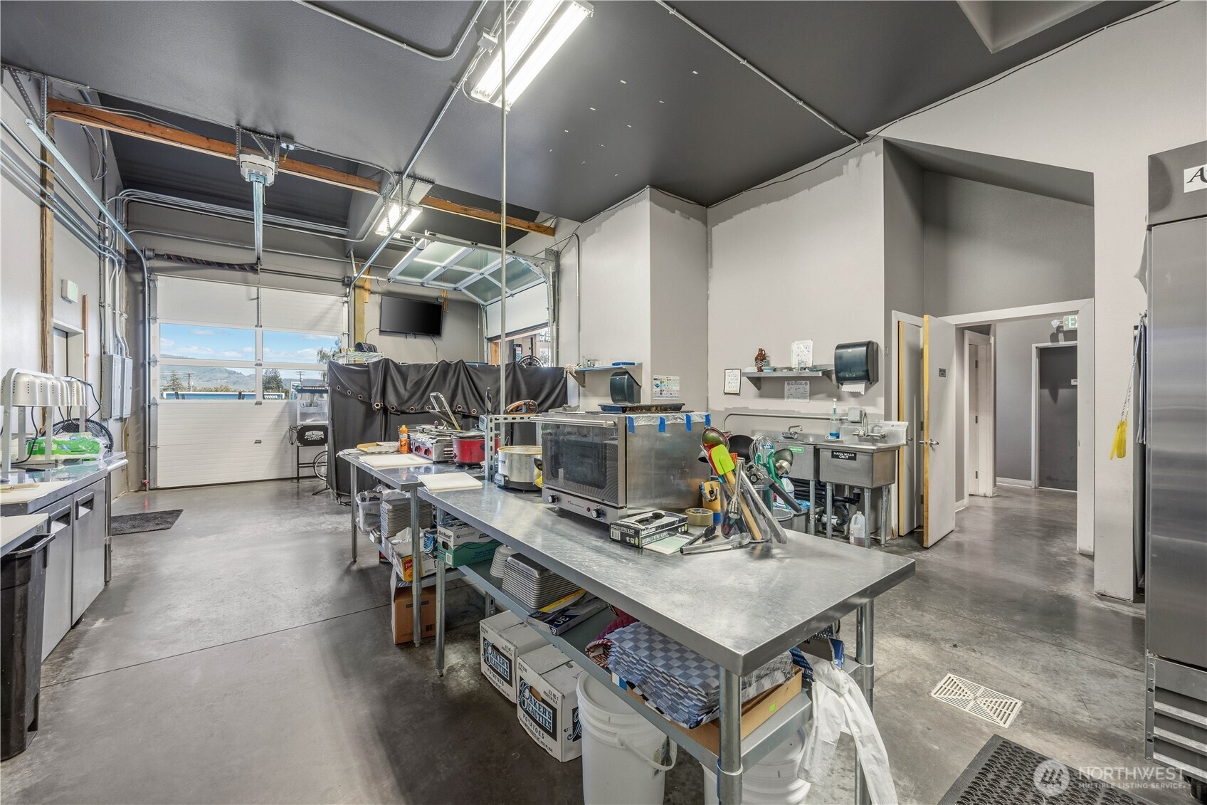 90 Lees Place , Chelan, WA 98816