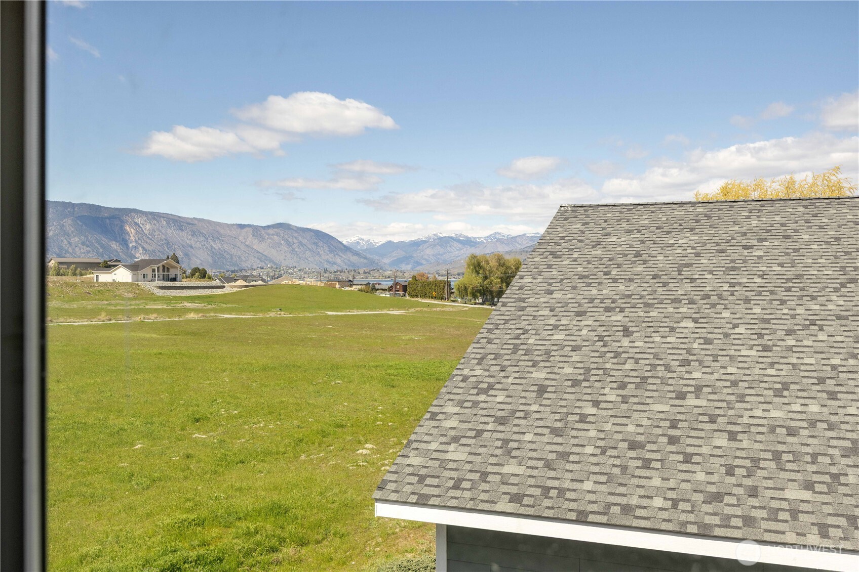 90 Lees Place , Chelan, WA 98816