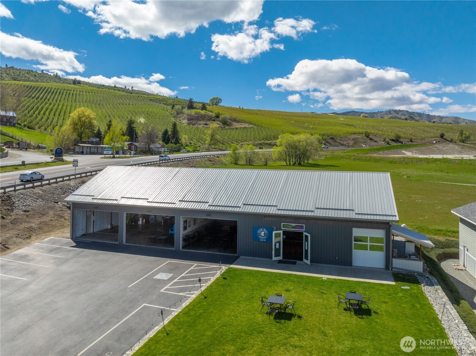 90 Lees Place , Chelan, WA 98816