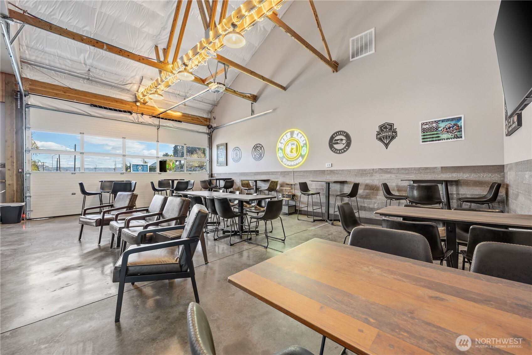90 Lees Place , Chelan, WA 98816