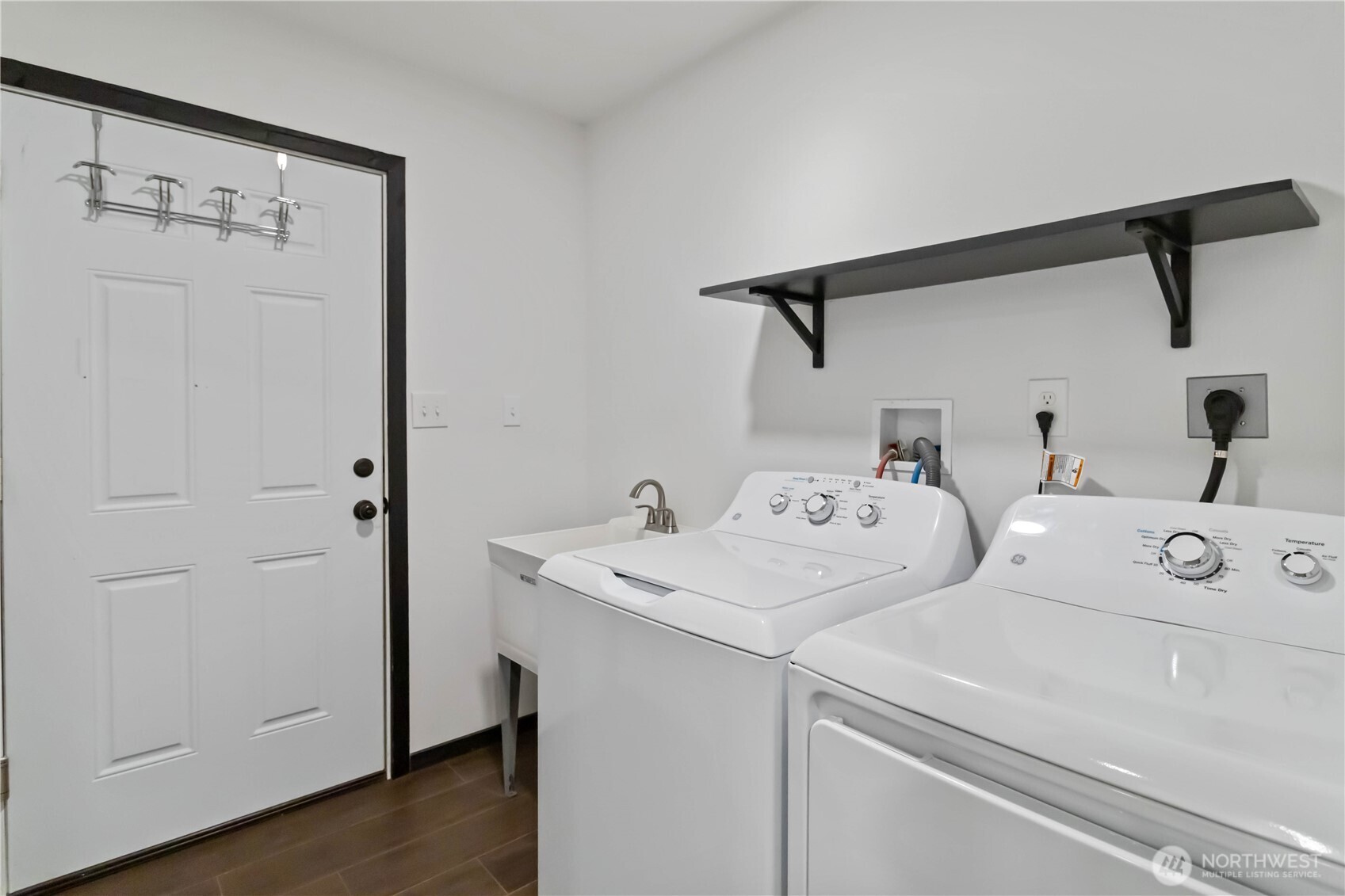 241 Oxbow Lake Ln , Toledo, WA 98591