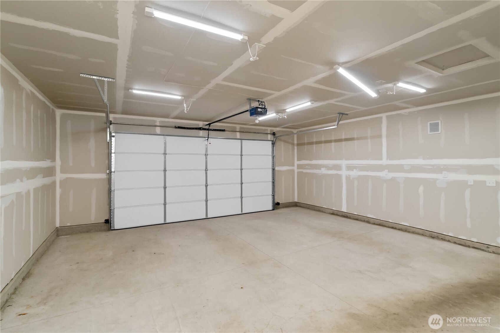 241 Oxbow Lake Ln , Toledo, WA 98591