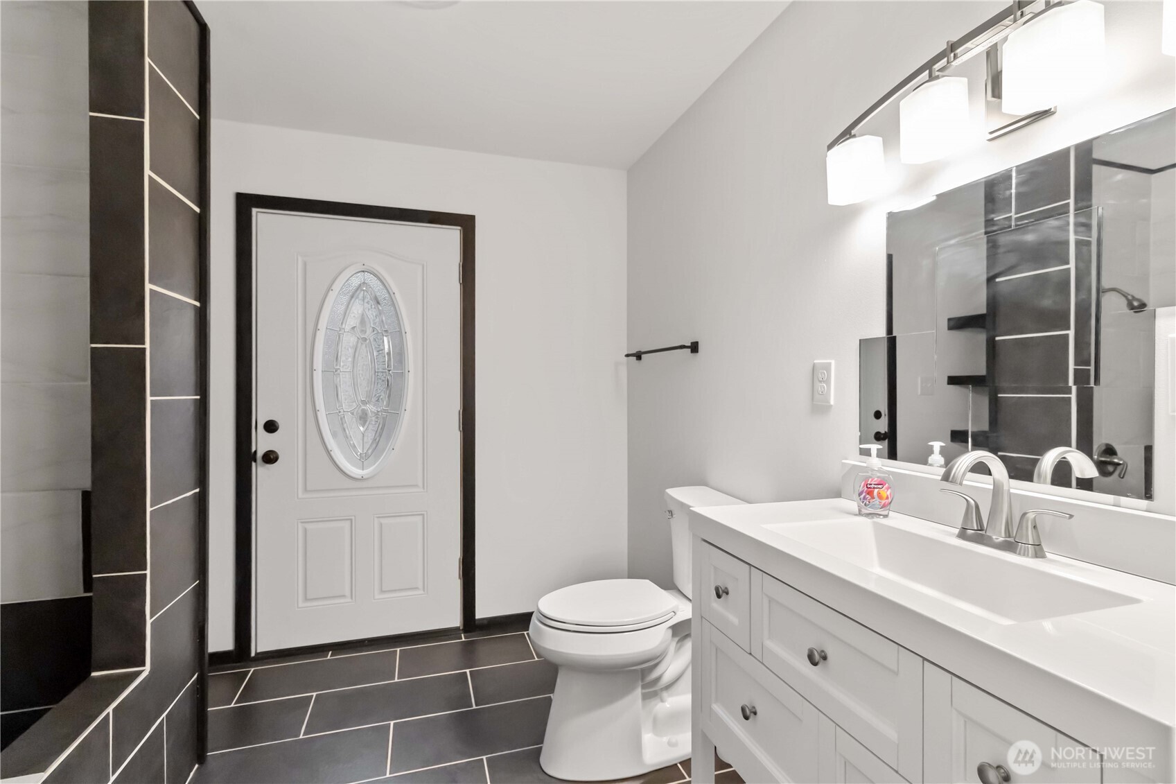 241 Oxbow Lake Ln , Toledo, WA 98591