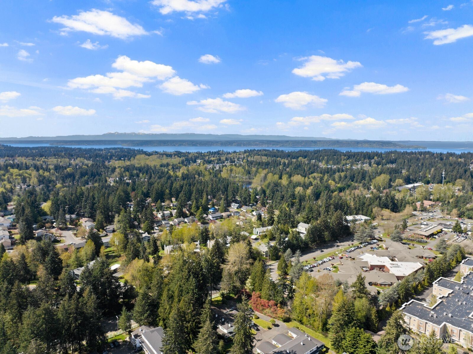 32405 1st Place S, Federal Way, WA 98003-5710