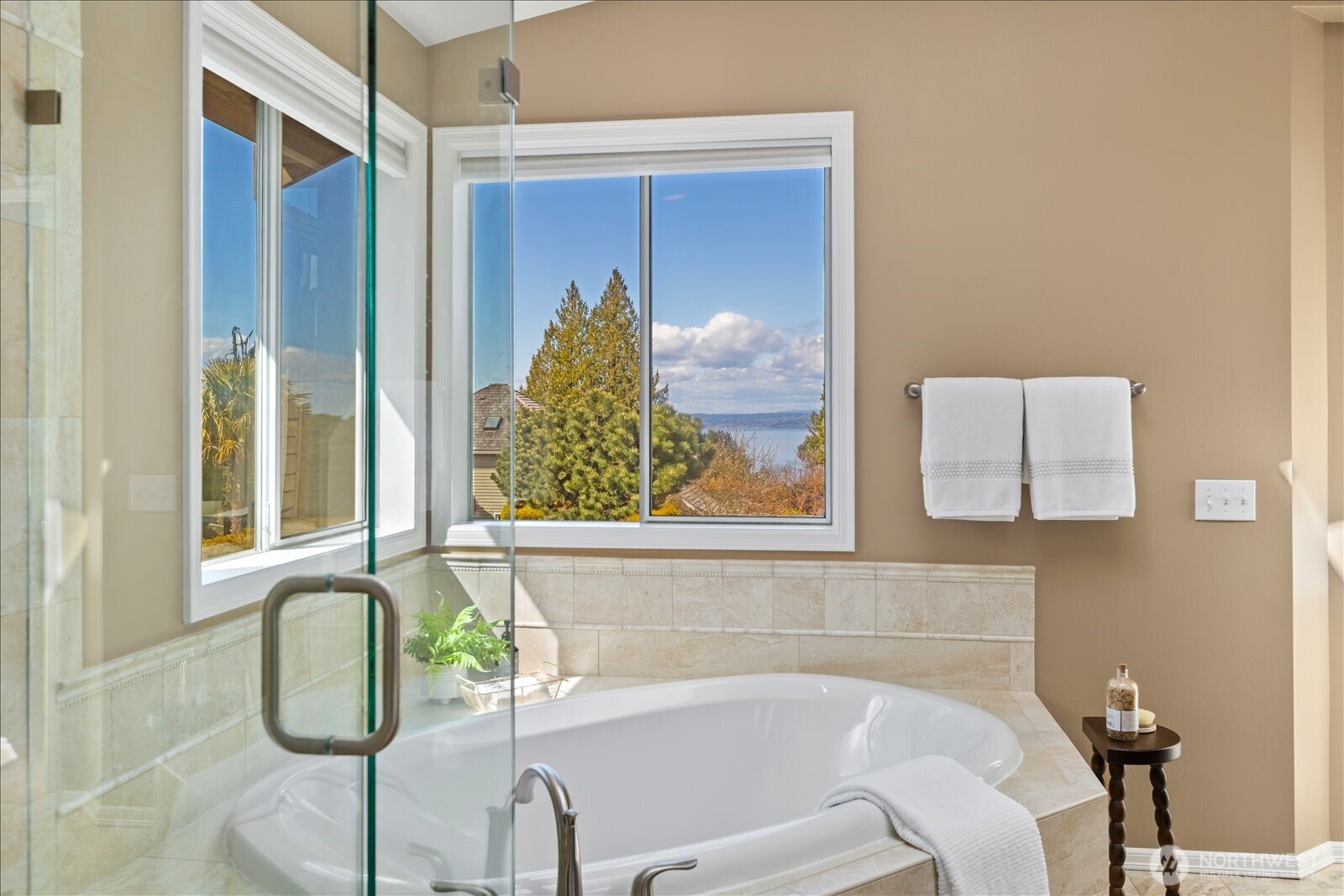 2408 55th Street SW, Everett, WA 98203