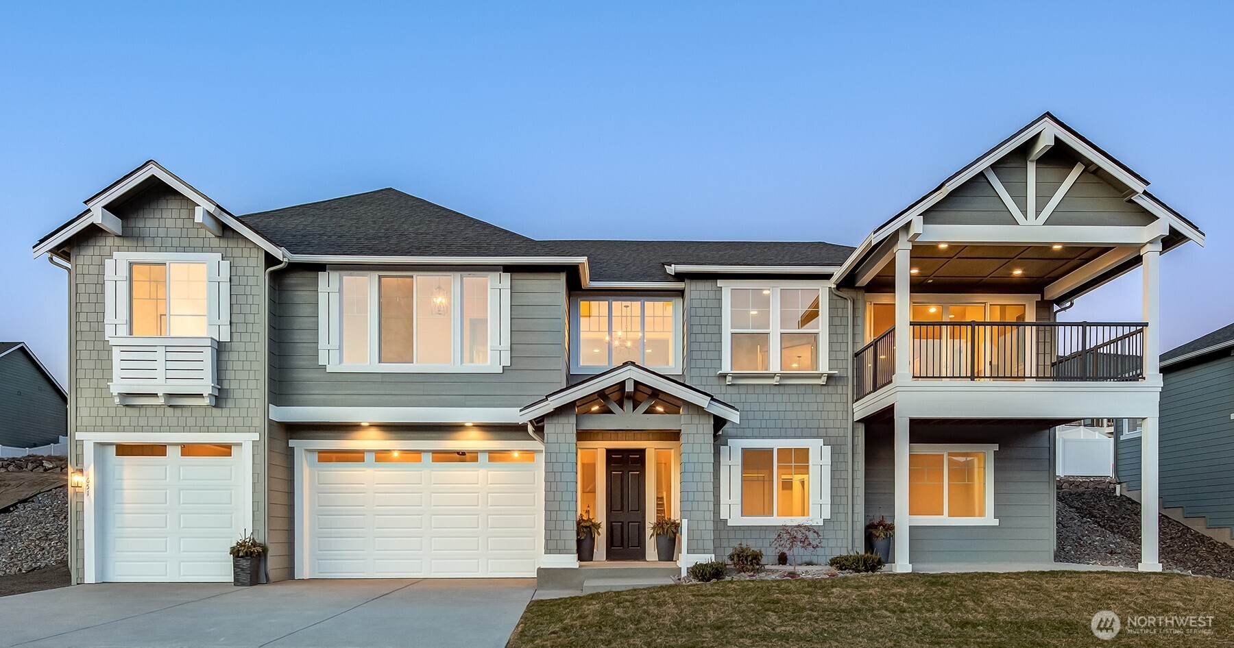 651 S Juli Avenue , East Wenatchee, WA 98802