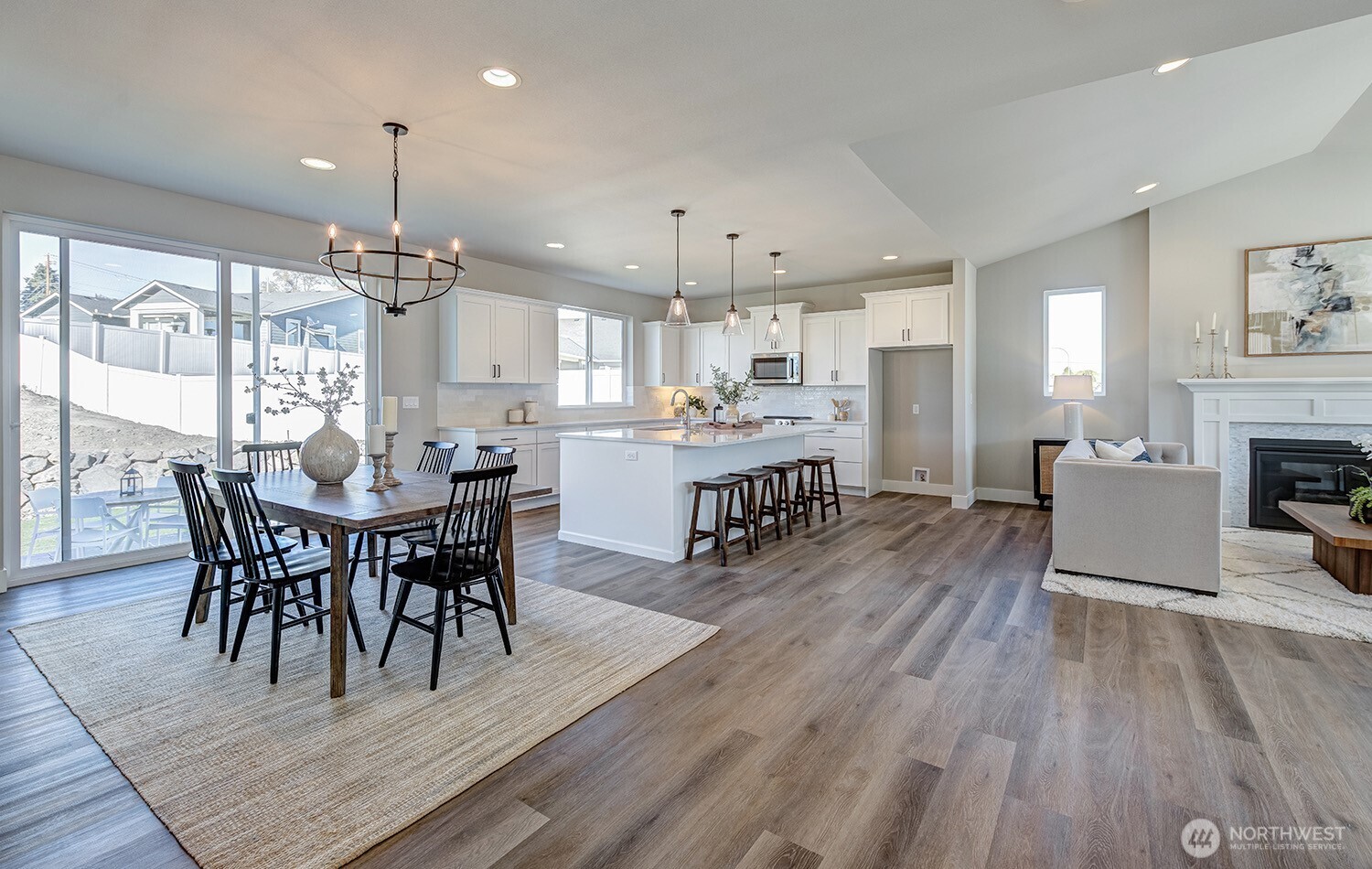 651 S Juli Avenue , East Wenatchee, WA 98802