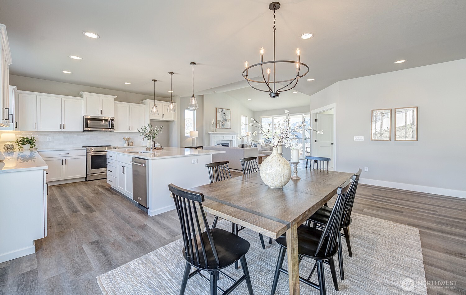 651 S Juli Avenue , East Wenatchee, WA 98802