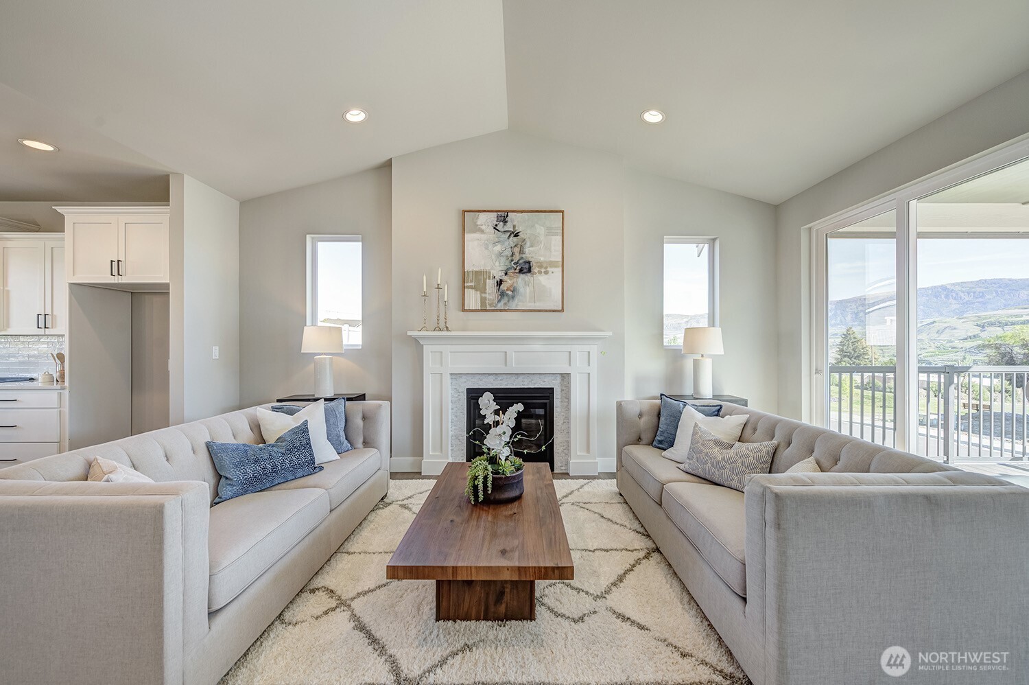 651 S Juli Avenue , East Wenatchee, WA 98802