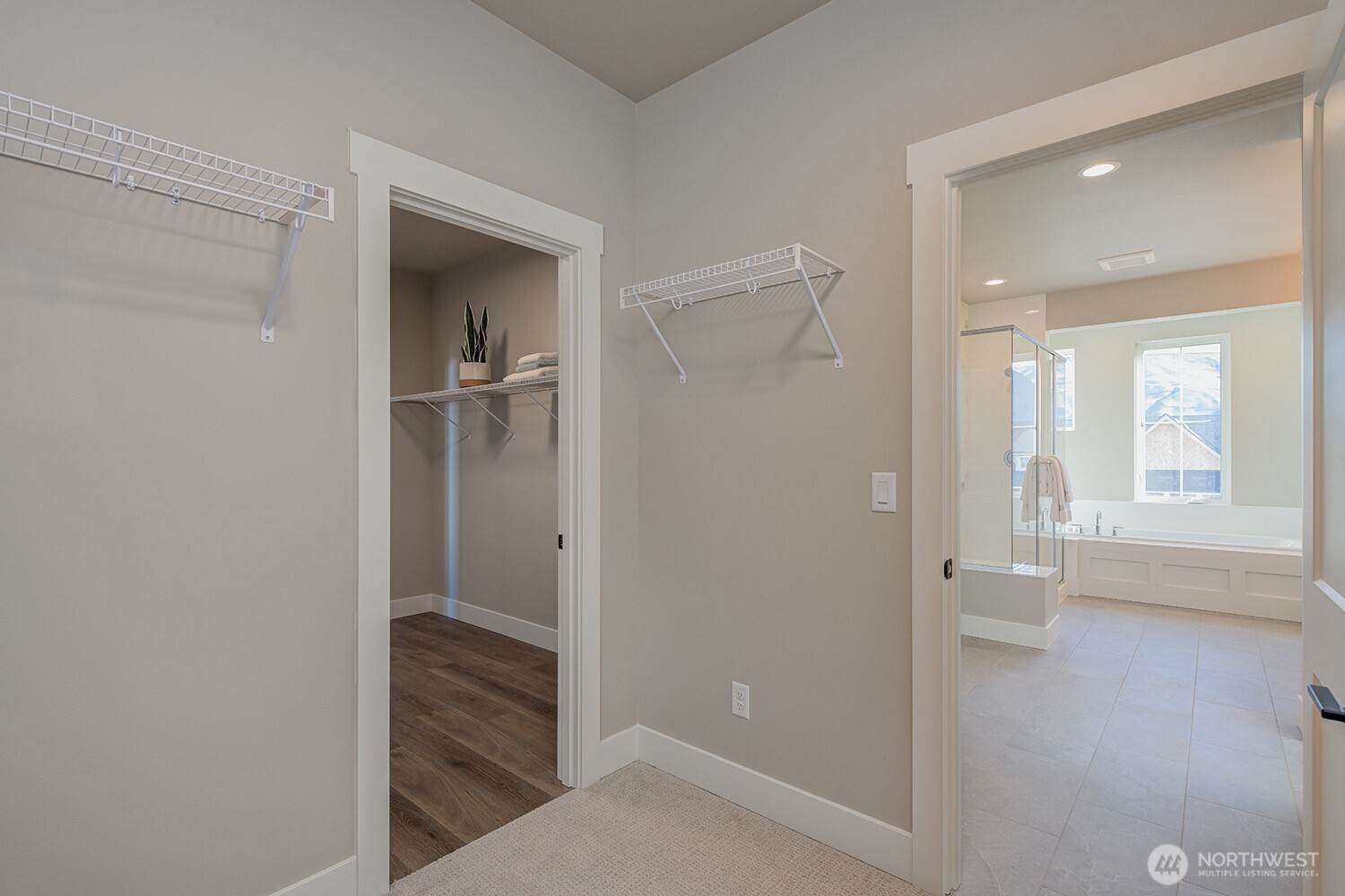 651 S Juli Avenue , East Wenatchee, WA 98802