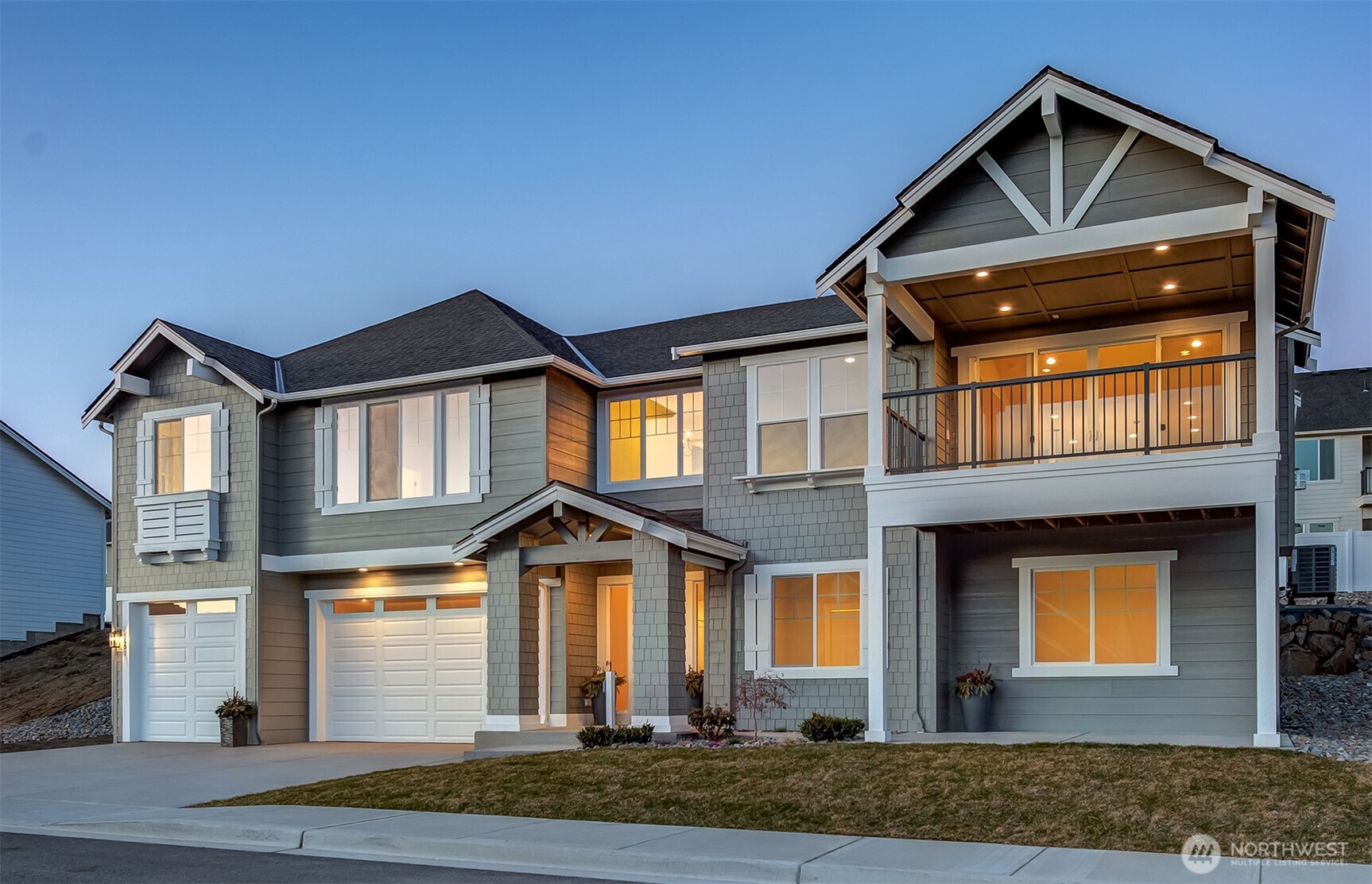 651 S Juli Avenue , East Wenatchee, WA 98802