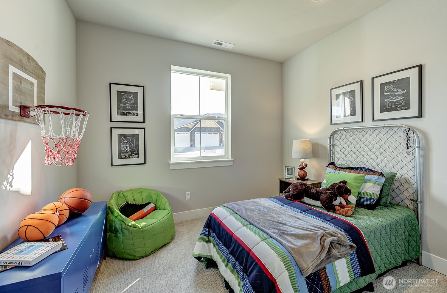 651 S Juli Avenue , East Wenatchee, WA 98802