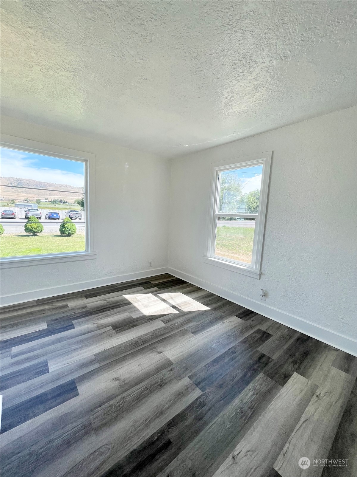 1579 2nd Ave N , Okanogan, WA 98840