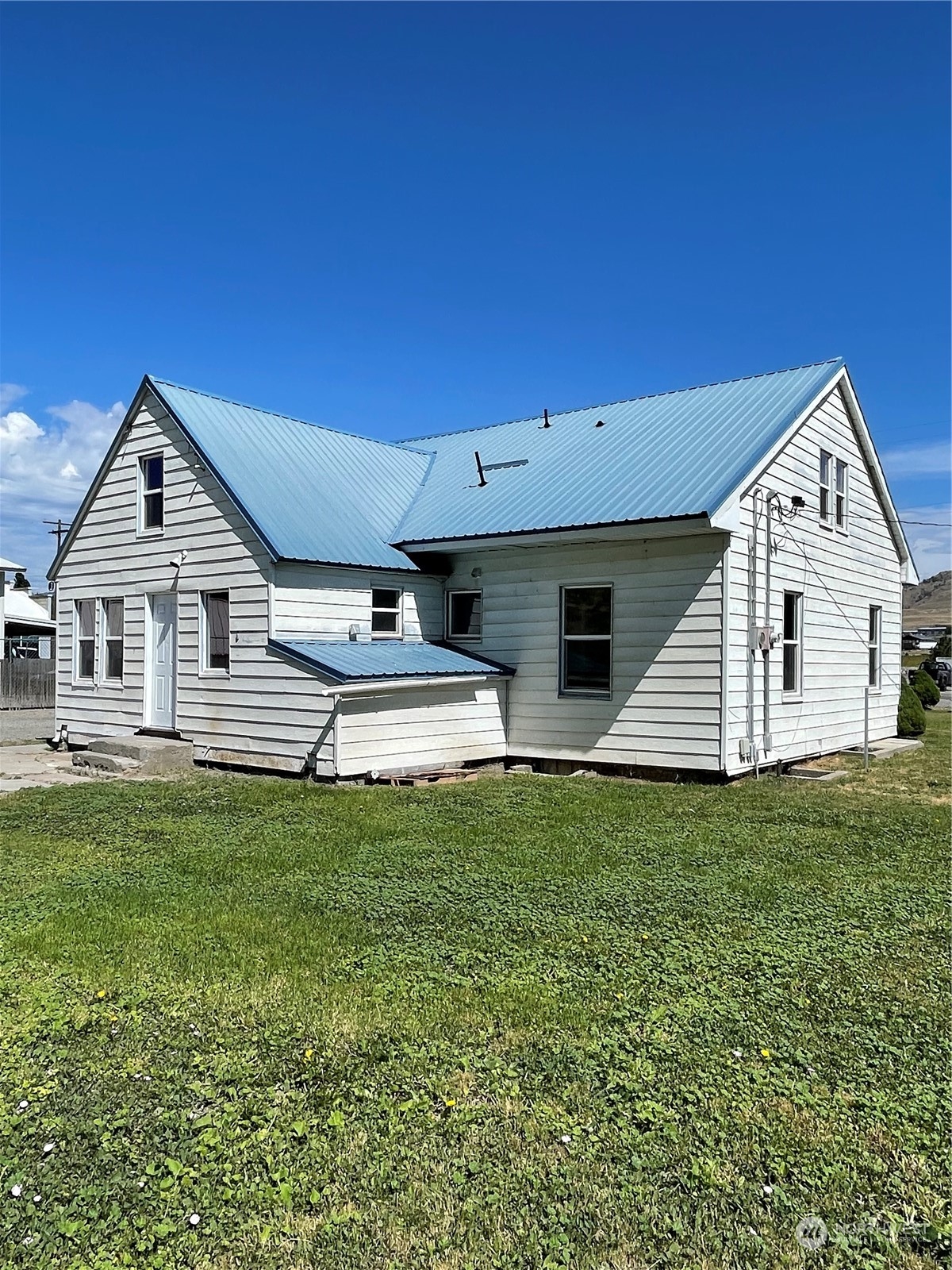 1579 2nd Ave N , Okanogan, WA 98840