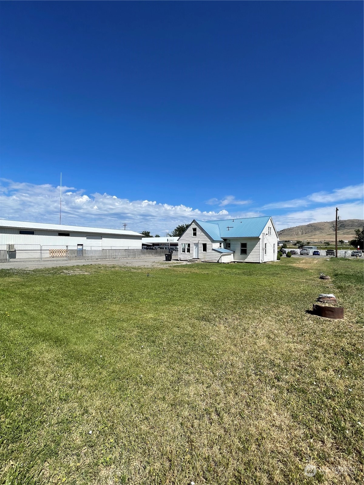1579 2nd Ave N , Okanogan, WA 98840
