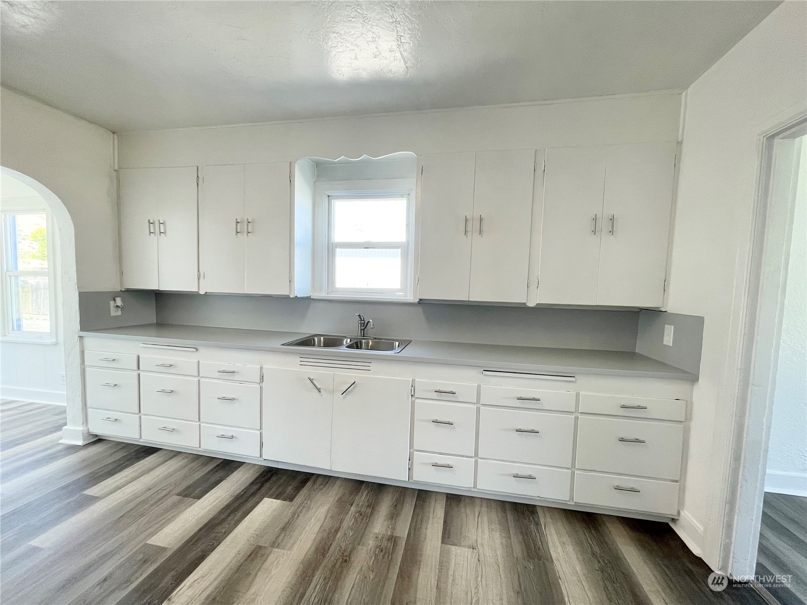1579 2nd Ave N , Okanogan, WA 98840