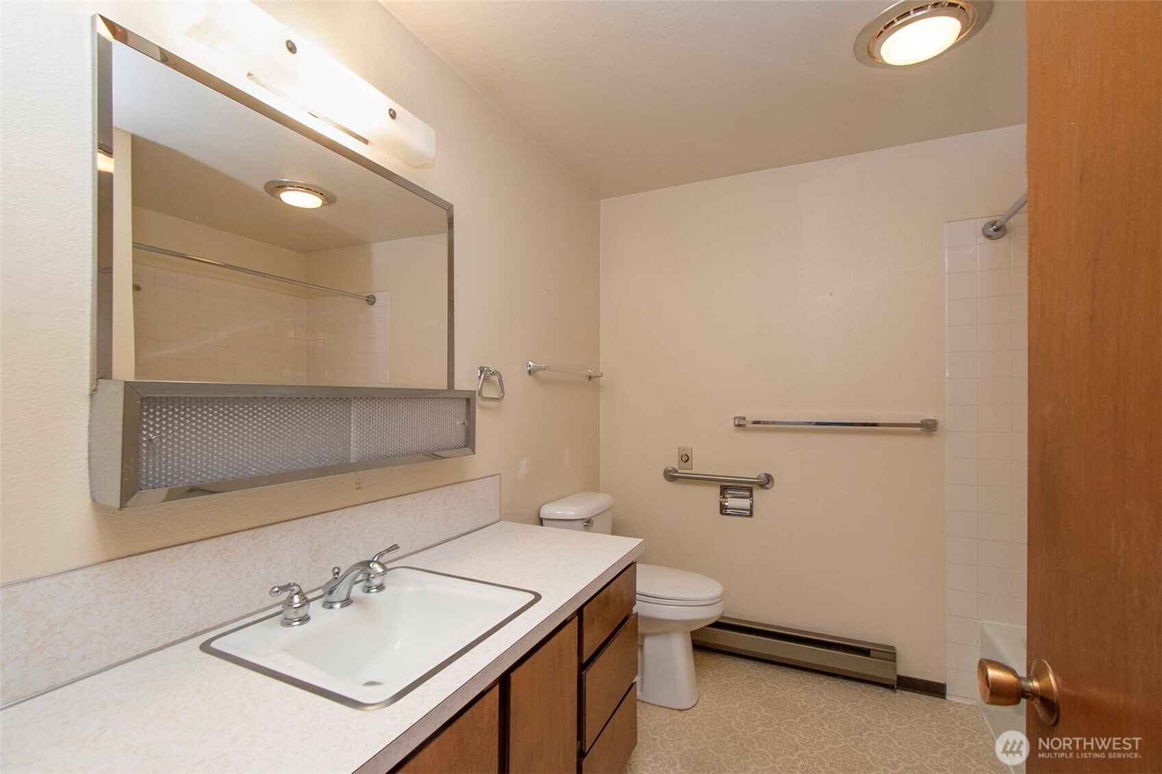 1301 S Third Avenue #9B, Sequim, WA 98382