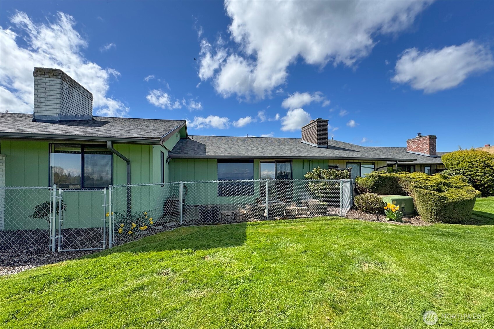 1301 S Third Avenue #9B, Sequim, WA 98382
