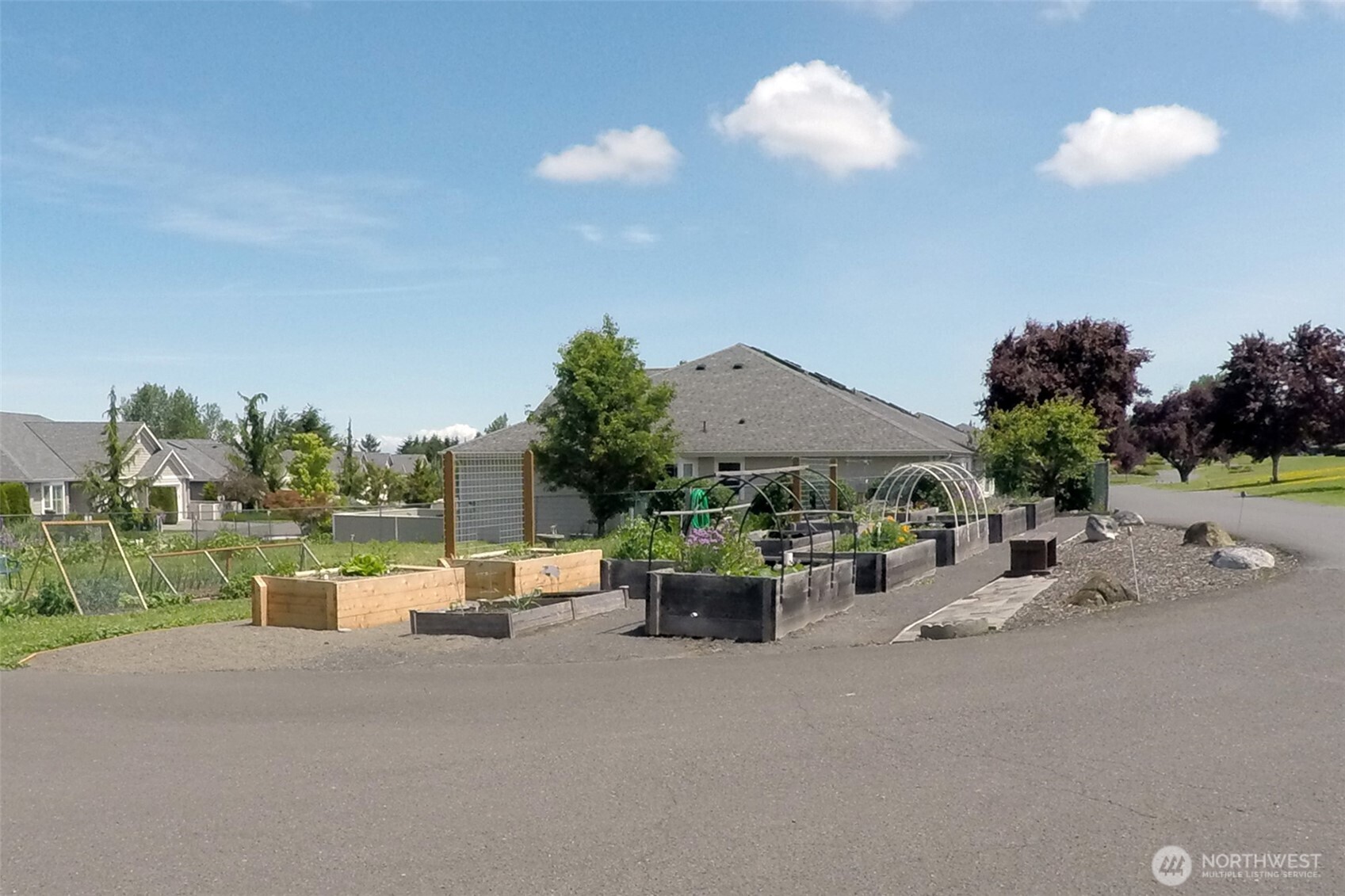 1301 S Third Avenue #9B, Sequim, WA 98382
