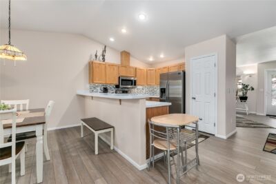 22418 Bluewater Drive SE, Yelm, WA 98597 - Photo 4